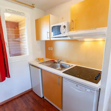 Les Hameaux De La Chalosse-2 By Interhome